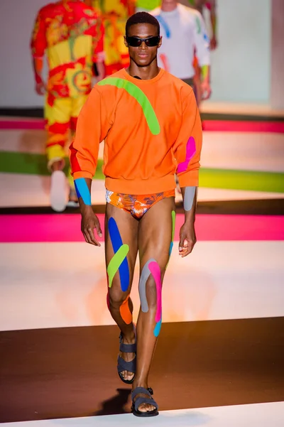 Look 24